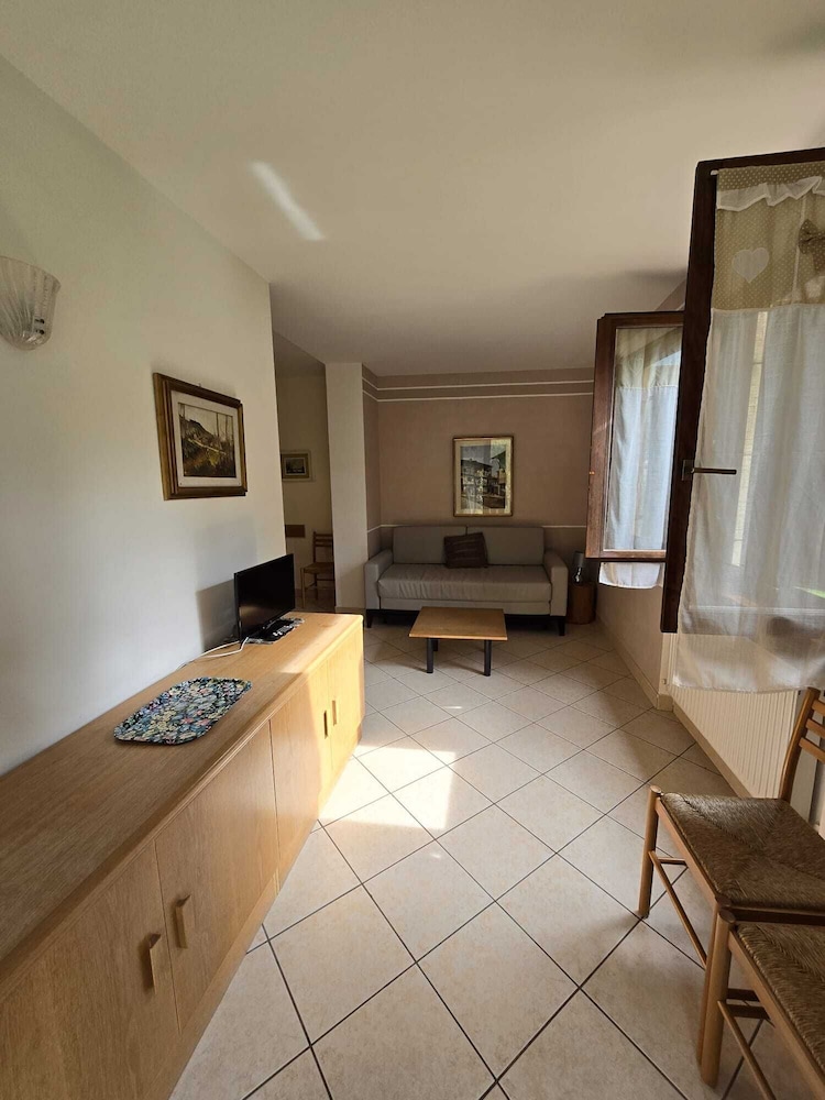 Standard Apartment, 2 Bedrooms, Ground Floor photo 1