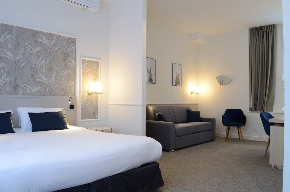 Chambre Familiale sur cour - Photo 1