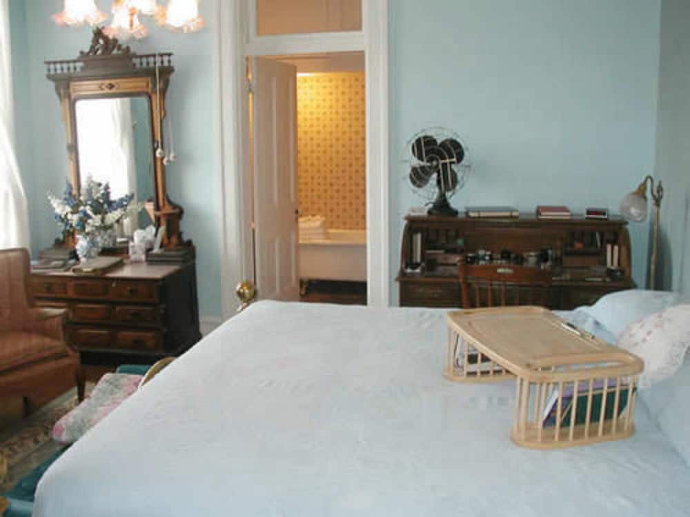 Eleanor’s Room