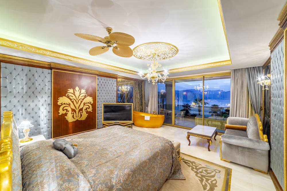 Deluxe Room, 1 Bedroom, Non Smoking, Sea View photo 2