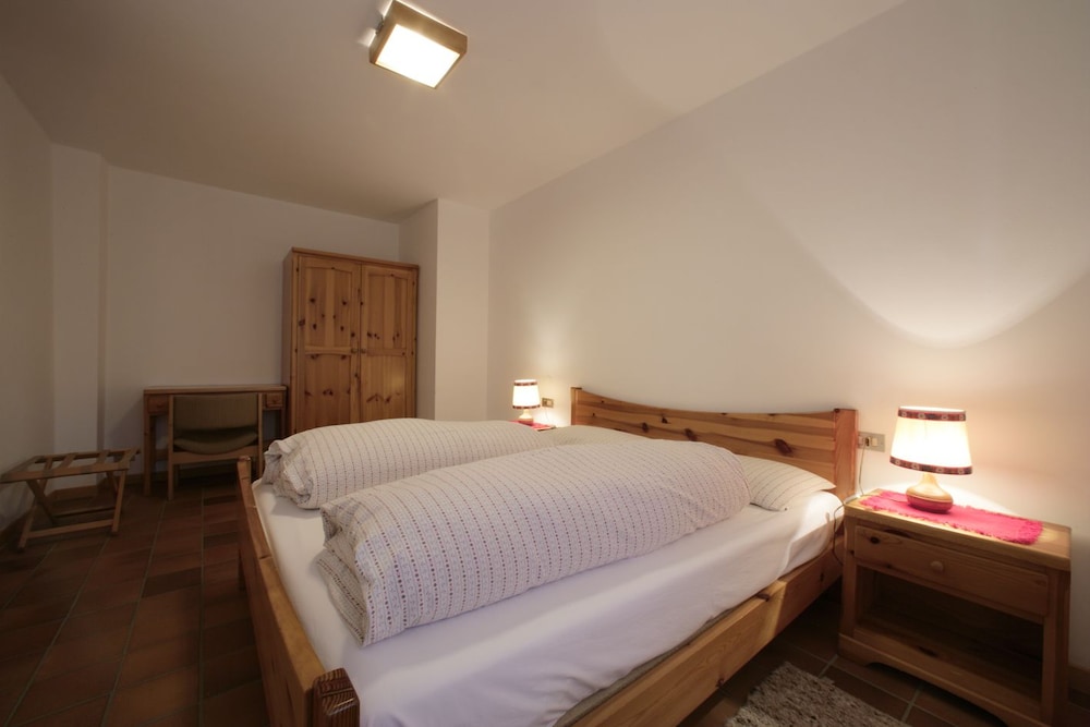 Family Suite (3 people)