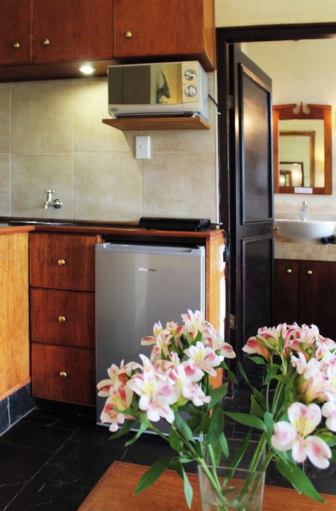 Standard Room, 1 Bedroom (Standard self catering room) photo 2