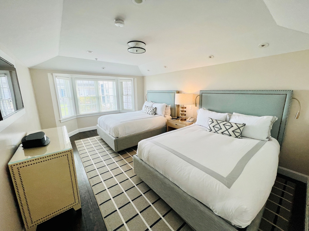 Suite, 2 Queen Beds, Ocean View (Cottage)