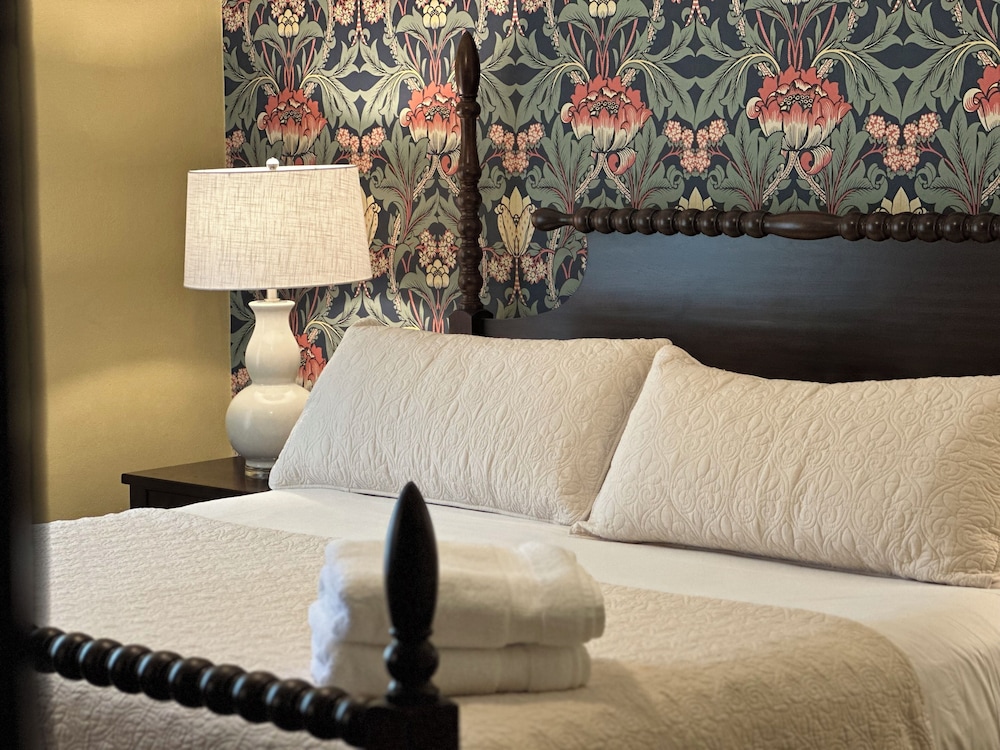 Traditional Suite, 2 Bedrooms photo 1