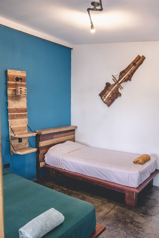 Cozy Room For 2 in the tree (7) photo 2