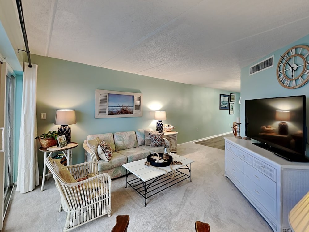 Condo, Multiple Beds, Balcony, Ocean View (#202 - No Pets) photo 2