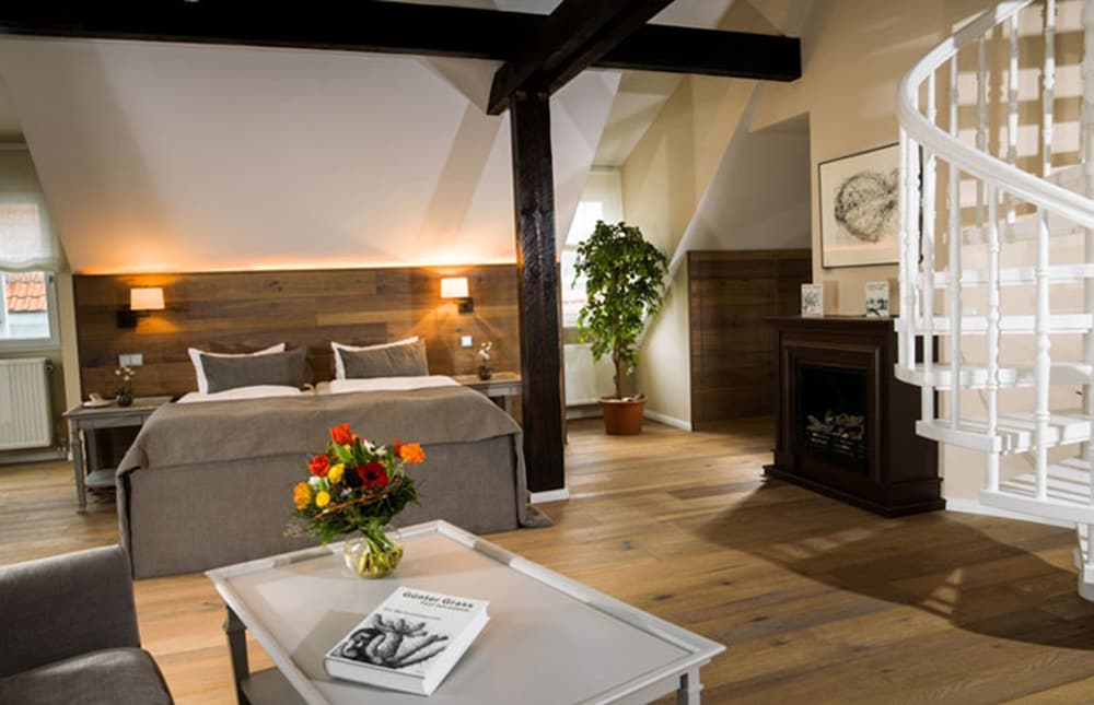 Guenter Grass-Suite, Non Smoking, additional maisonette bedroom photo 3