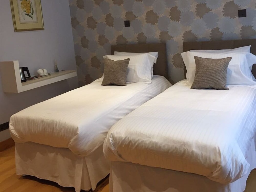 Double or Twin Room, Ensuite (The Tufted Owl) photo 1
