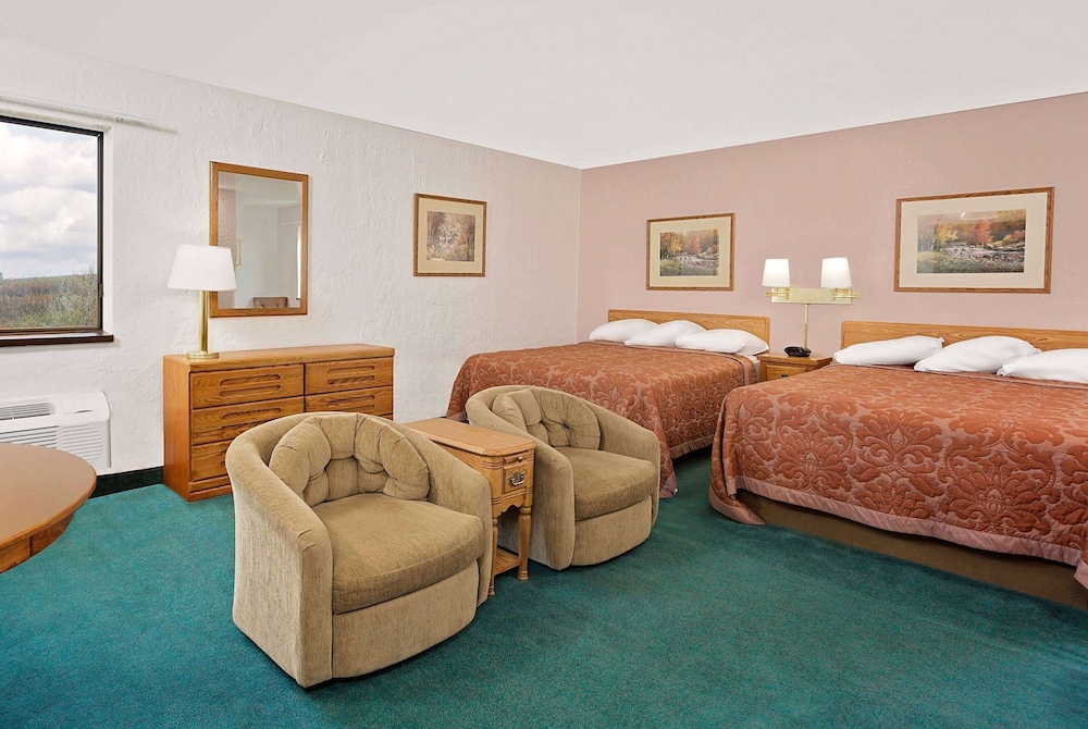 Studio Suite, 2 Queen Beds, Non Smoking