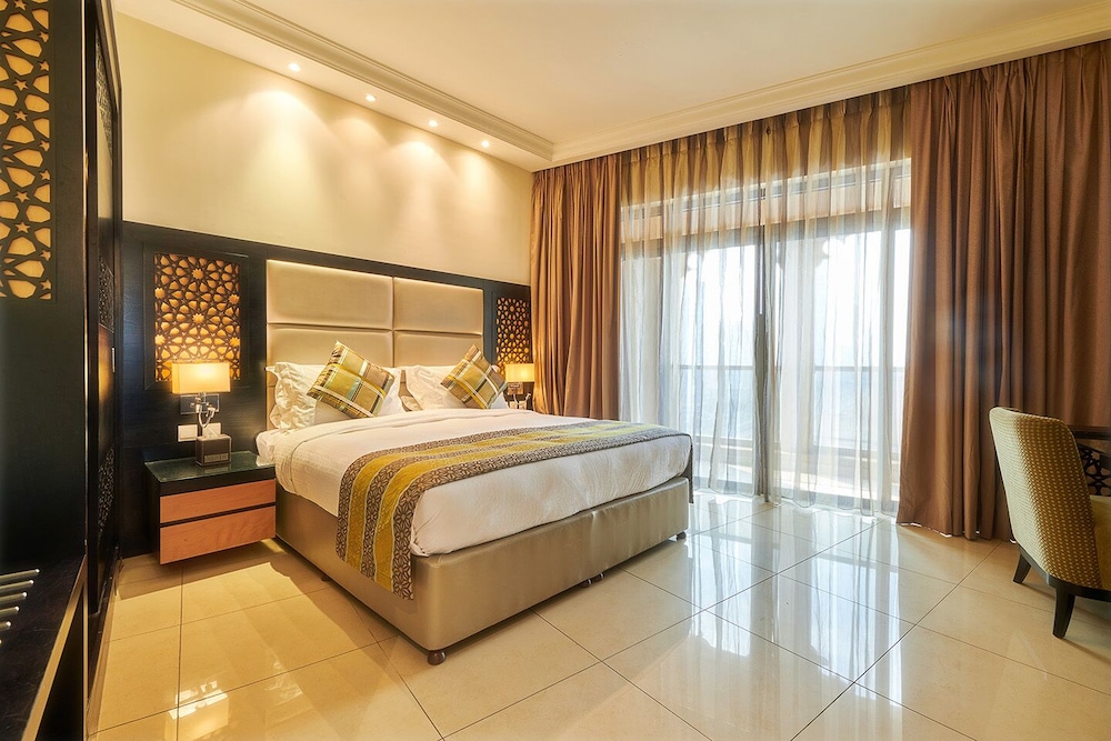 Grand Suite (View)