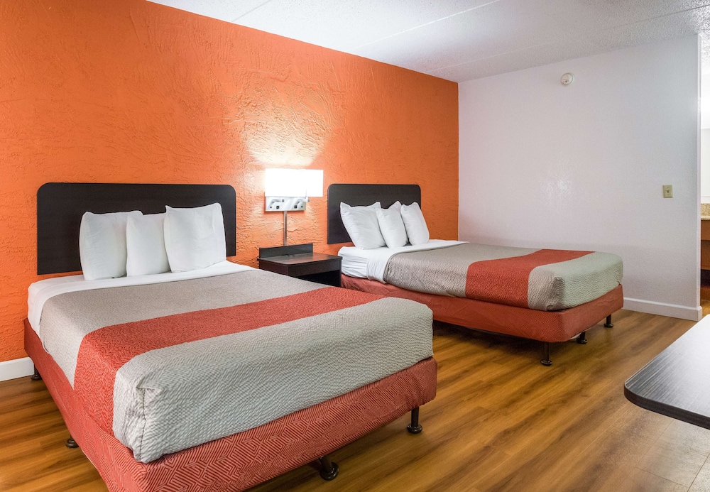 Standard Room, 2 Double Beds, Non Smoking - Photo 3