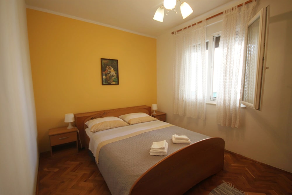 Apartment, 2 Bedrooms, Terrace, Garden View