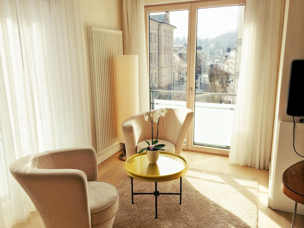 Junior Suite, City View (Street view ) - Photo 5