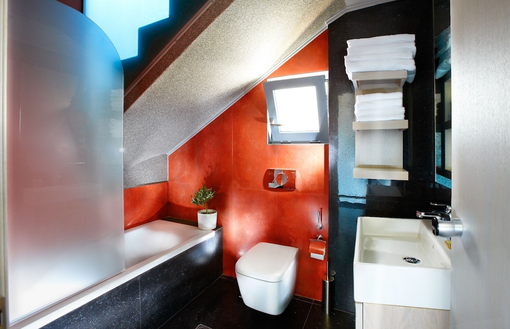 Villa with Sharing Pool - Photo 6