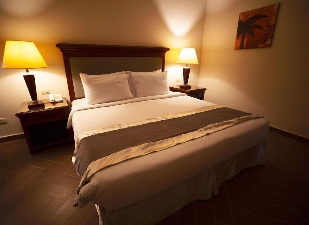 Deluxe Double Room photo 3