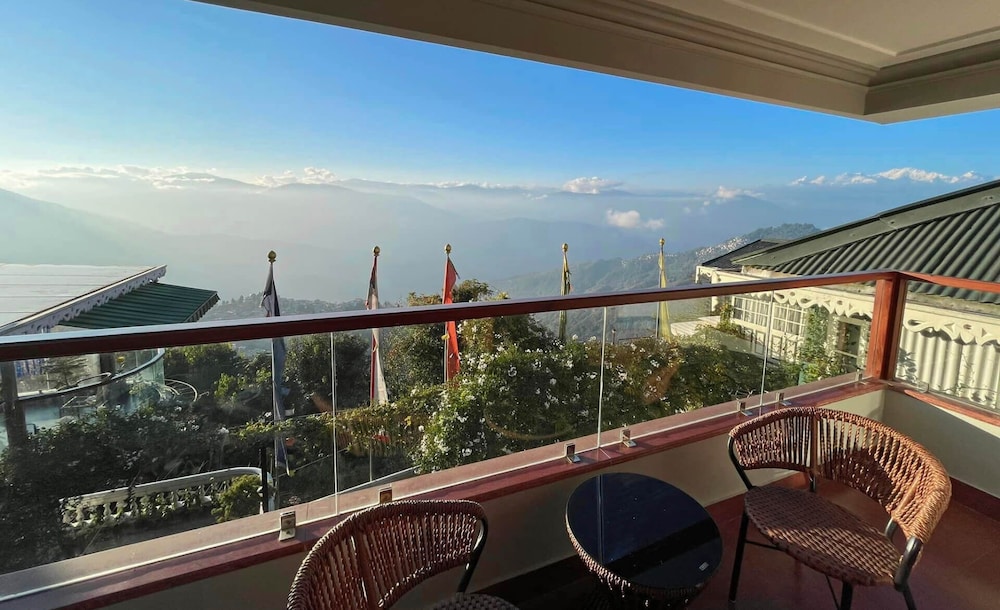 Luxury view room with balcony - Photo 2