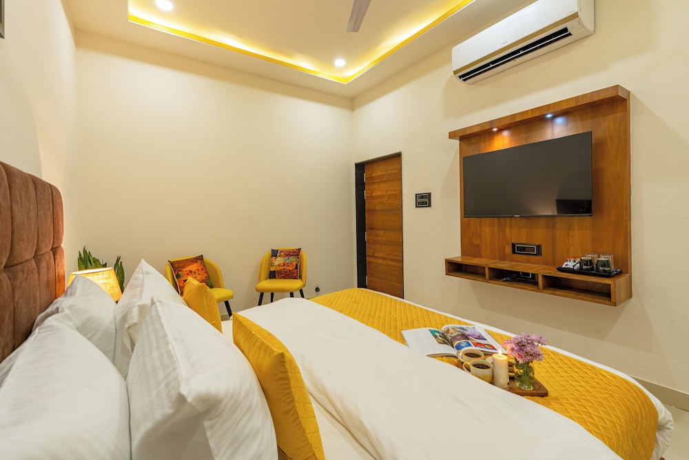 Deluxe Studio Room