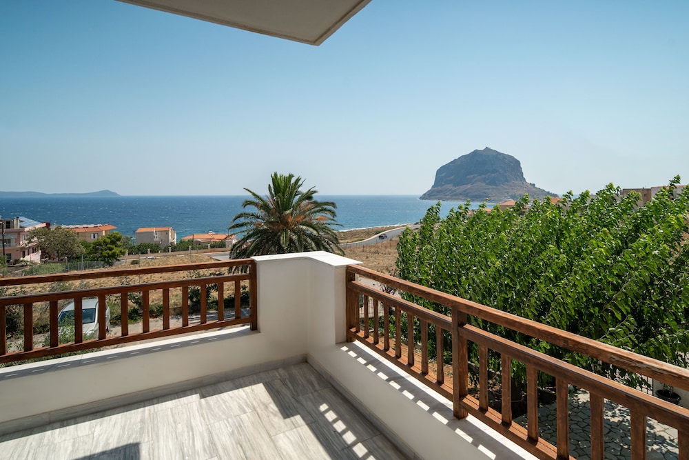 Comfort Studio, Balcony, Sea View photo 2