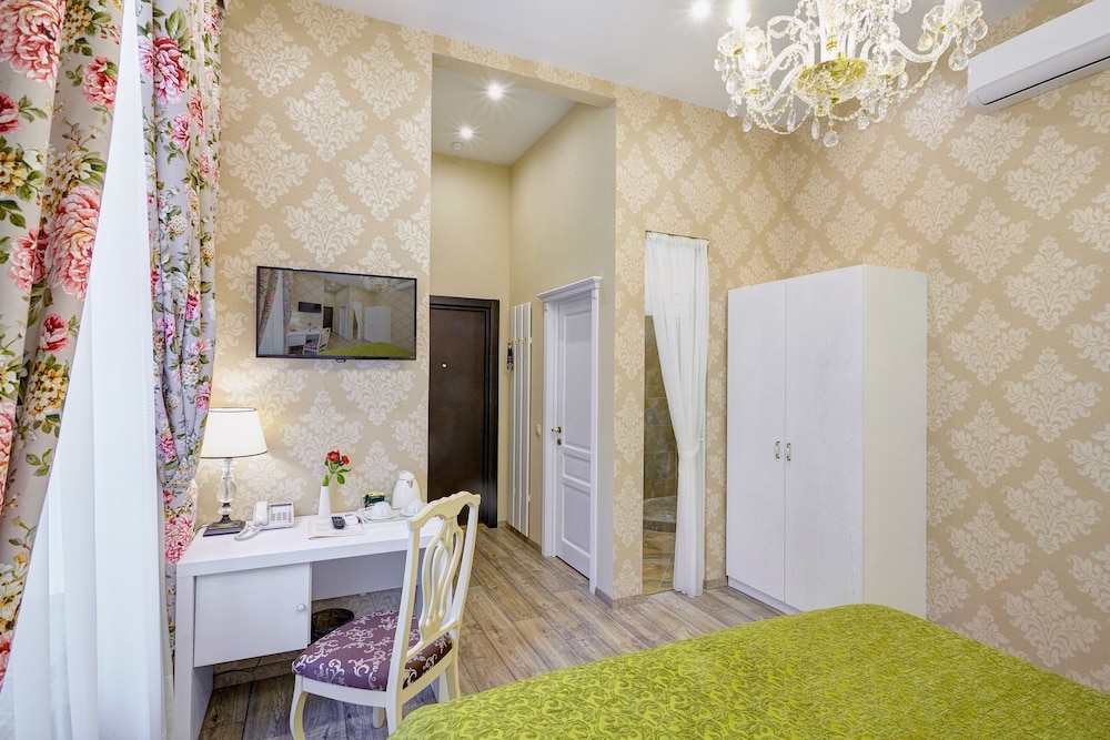 Superior Double or Twin Room photo 2