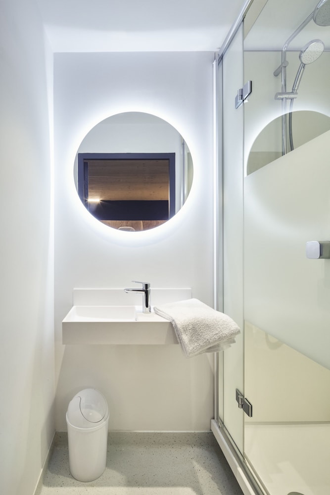 Private Ensuite Double Bedroom - Photo 2