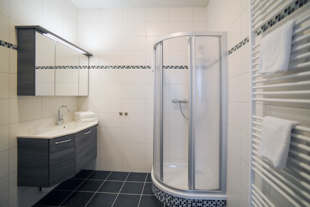 Apartment (B) photo 3
