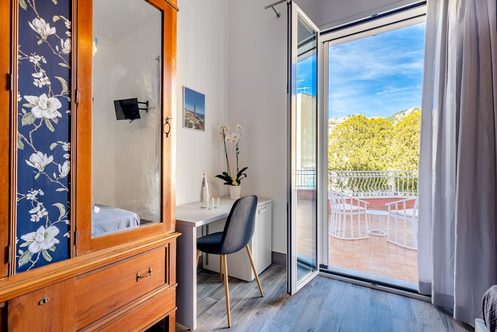 Double Room (6 - Solunto) photo 2