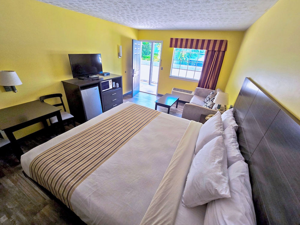 Standard Room photo 3