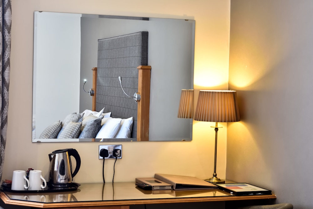 Superior Twin Room, 2 Twin Beds, Ensuite - Photo 5