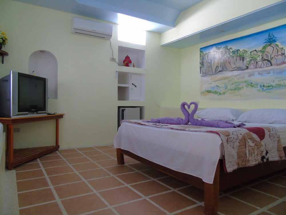 Honeymoon Room photo 3