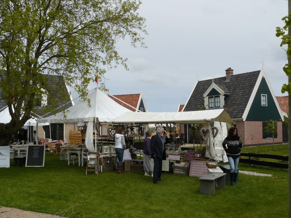 Villa photo 3