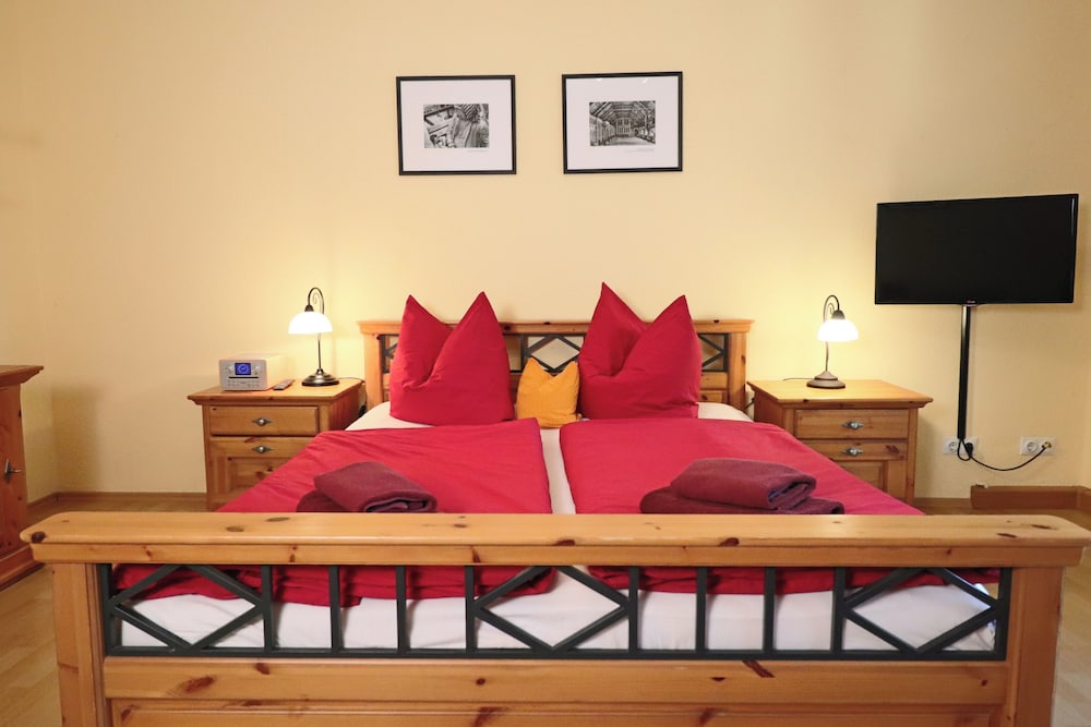 Comfort Apartment, 2 Bedrooms, Balcony photo 1