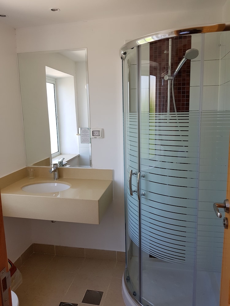 Standard Double or Twin Room, Accessible, Garden View photo 3