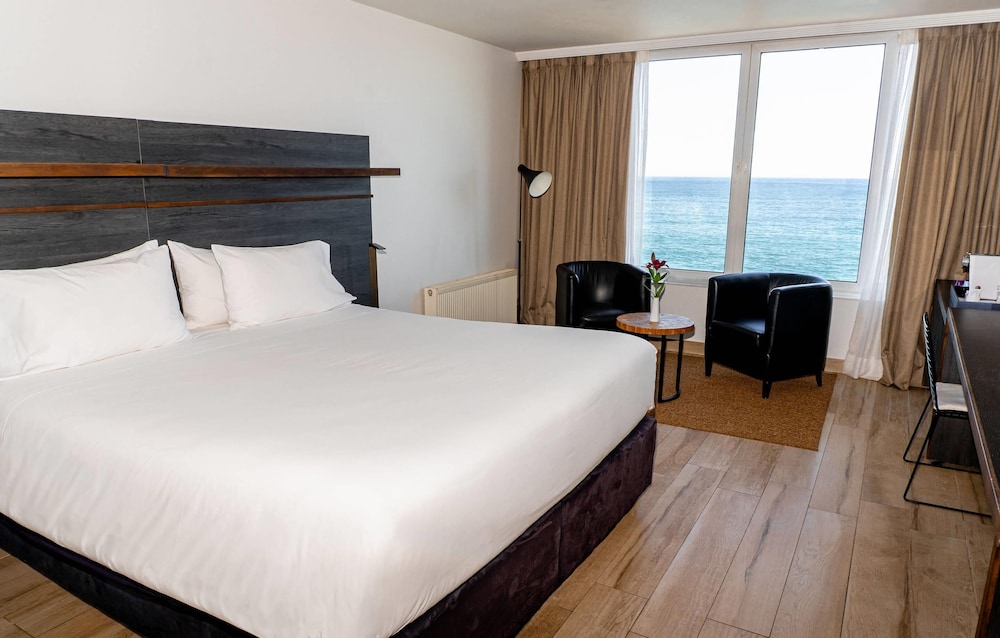 Room, 1 King Bed, Non Smoking - Photo 1
