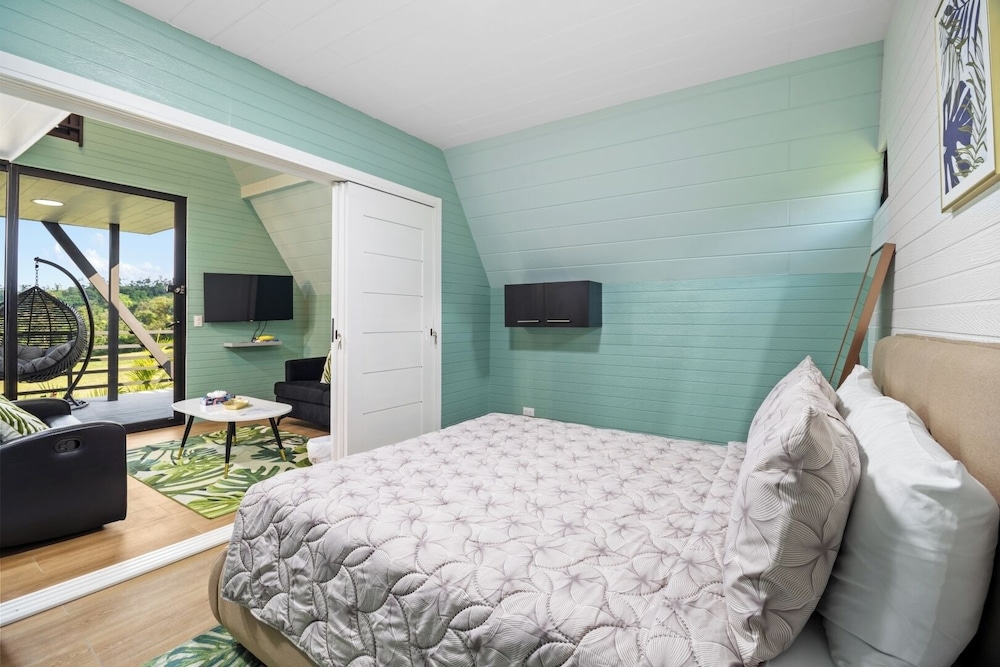 Standard Bungalow, Kitchenette, Hill View