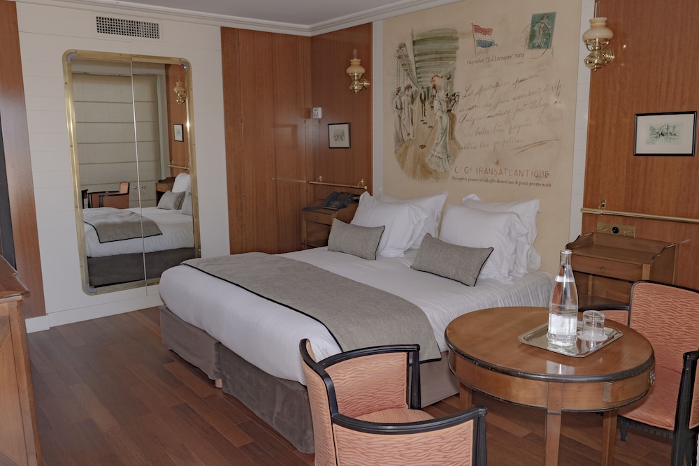 Superior Room, 1 Bedroom, Terrace, Partial Ocean View - Photo 5