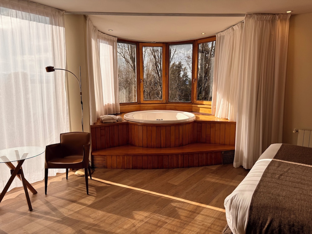 Junior Studio Suite