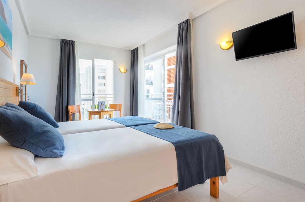 Double Room (3 Adults) - Photo 5