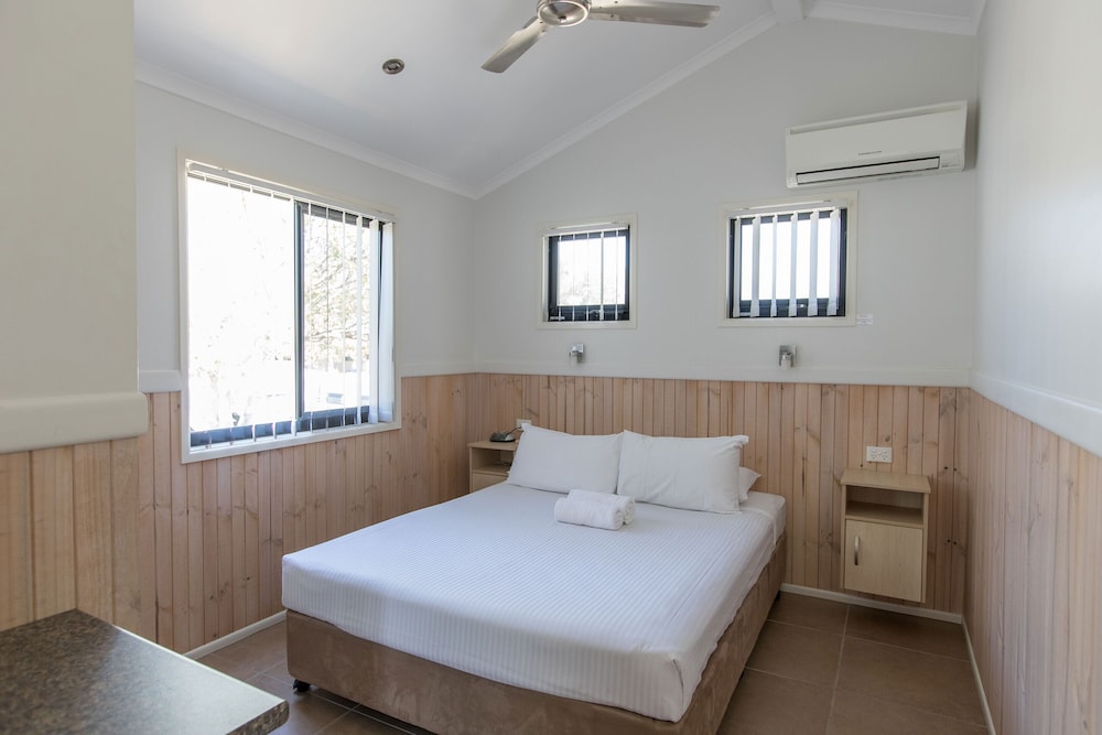 Superior Cabin, 2 Bedrooms, Non Smoking, Balcony (Highset or Garden view) photo 2