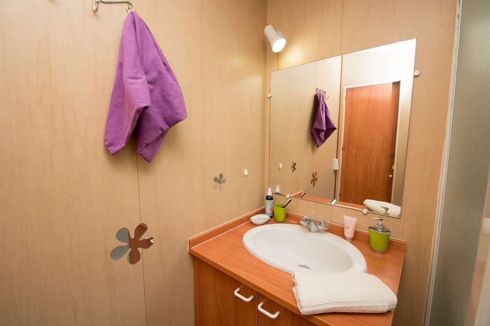 Mobile Home, 2 Bedrooms (Watipi) photo 3