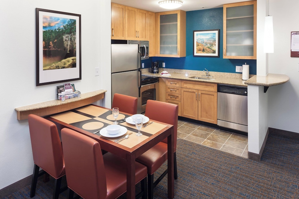 Suite, 2 Bedrooms photo 3