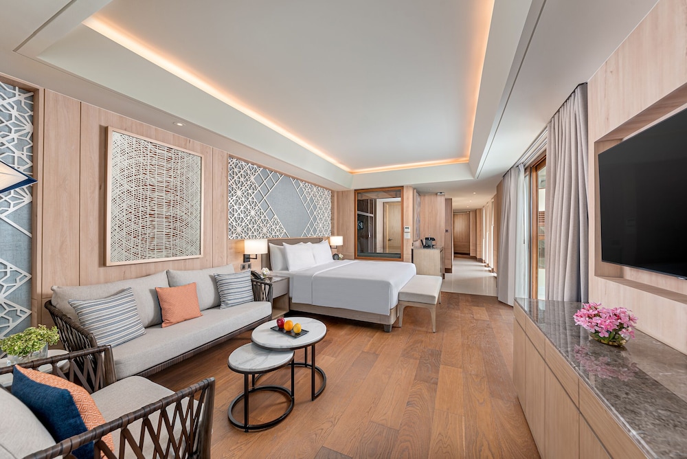 Suite, Beach View photo 3