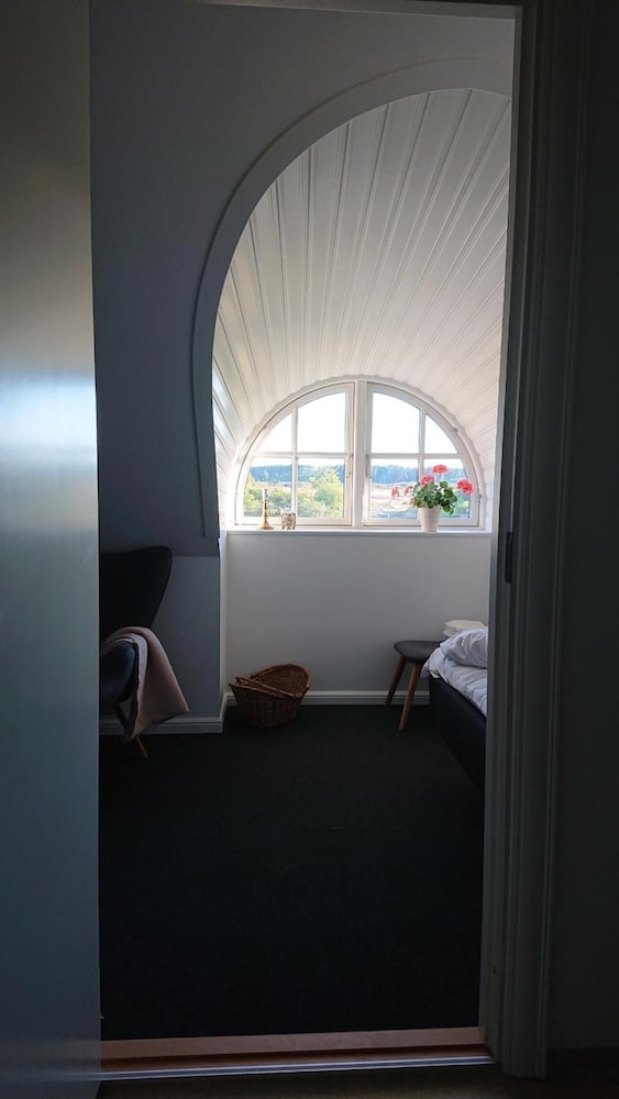 Basic Quadruple Room, Multiple Beds, Non Smoking photo 3