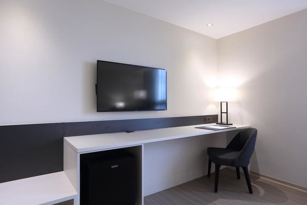 Basic Triple Room photo 2