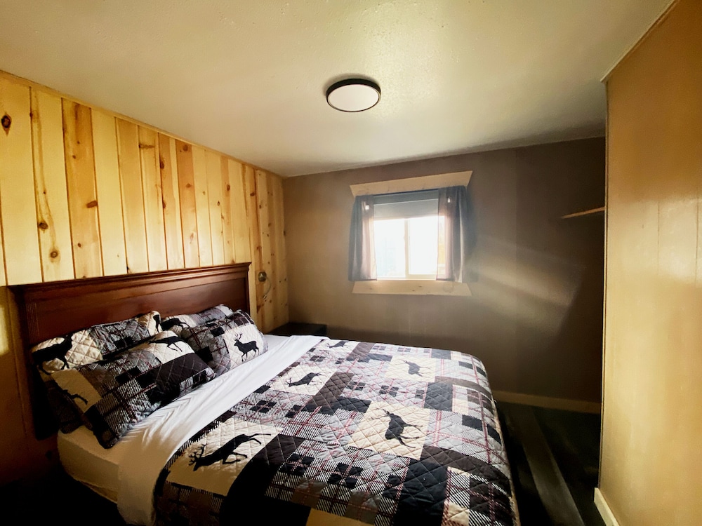 Comfort Cabin, 2 Bedrooms, Private Bathroom (1, 3, 10, 14, 11) photo 3