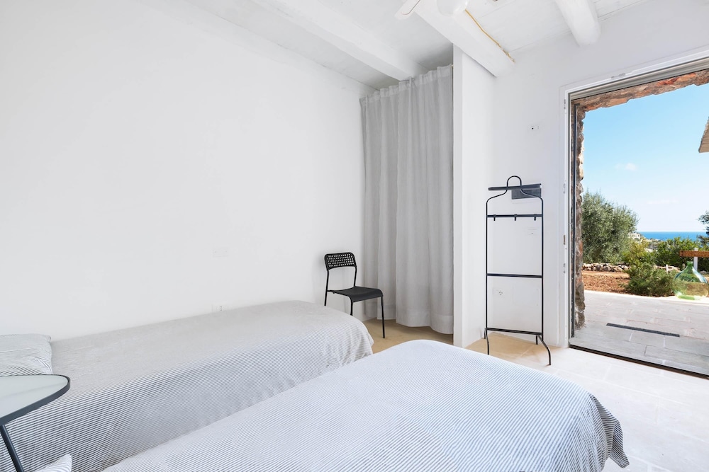 Traditional House, 2 Bedrooms photo 1
