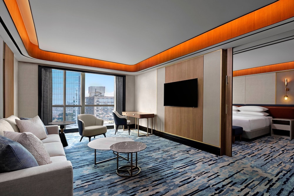 Club Suite, 2 Bedrooms - Photo 7