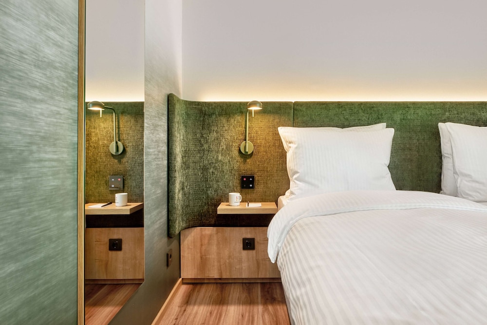 H+ Hotel Frankfurt Eschborn Room 6