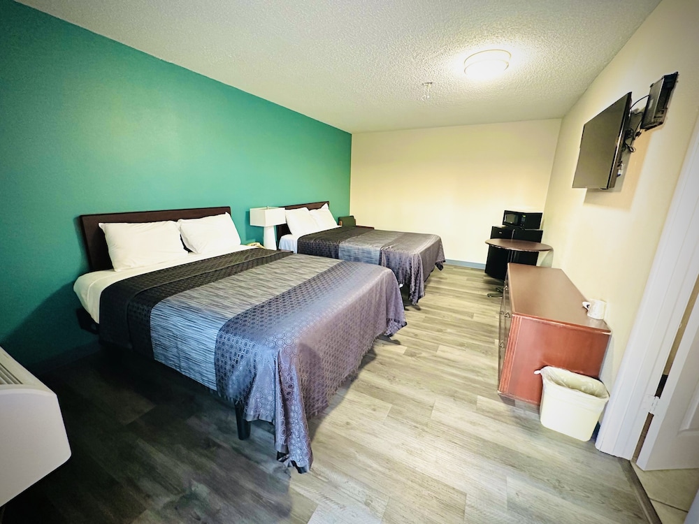 Standard Room, 2 Double Beds, Non Smoking