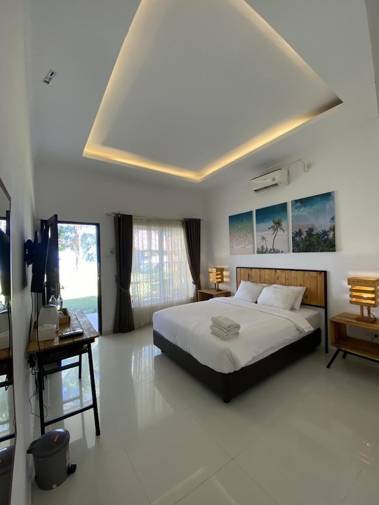 Basic Double Room, Garden View