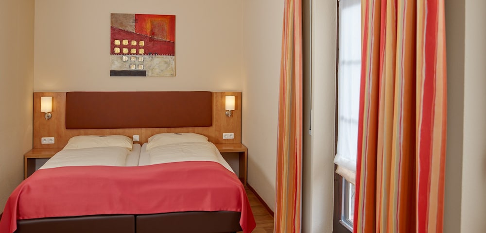 Comfort Double Room, Balcony photo 2